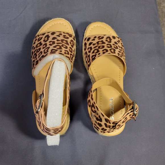 SODA WOMENS CHEETAH PATTERN SANDLES - SIZE 6 NEW WITH BOX - Picture 5 of 12